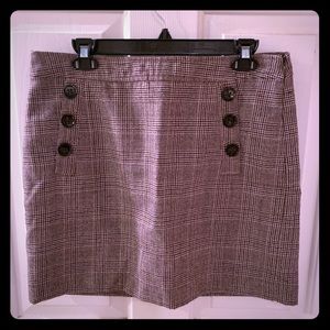 Banana Republic Brown plaid skirt